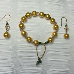 Elegant Gold and Green Beaded Jewelry Set